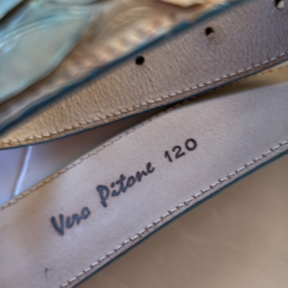 Vero Piton leather belt